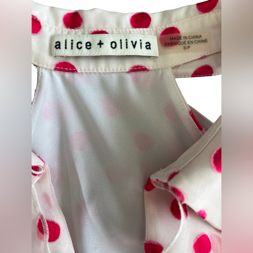 Alice + Olivia Blayne Cold Shoulder Ruffle Blouse Sz S Pink Polka Dot - Picture 4 of 5